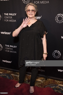 Sharon Gless feet photo 9