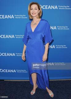 Sharon Lawrence feet photo 7