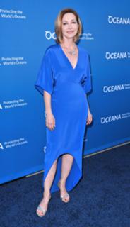 Sharon Lawrence feet photo 4