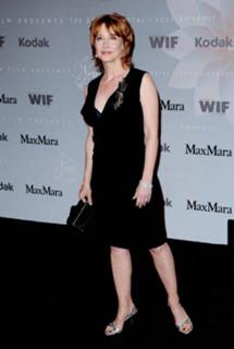 Sharon Lawrence feet photo 6