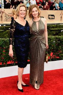 Sharon Lawrence feet photo 18