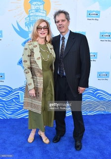 Sharon Lawrence feet photo 9