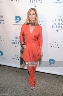 Sharon Lawrence feet photo 7
