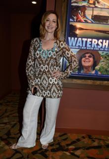 Sharon Lawrence feet photo 9