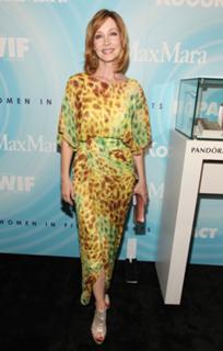 Sharon Lawrence feet photo 8
