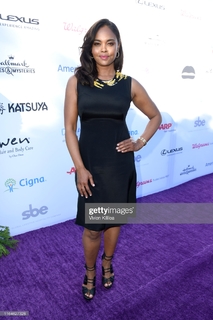 Sharon Leal feet photo 10