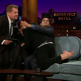 Sharon Osbourne feet photo thumbnail