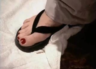 Sharon Osbourne feet photo thumbnail