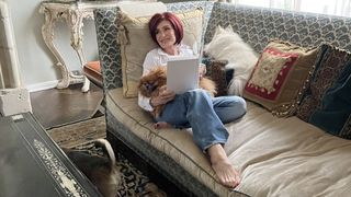 Sharon Osbourne feet photo thumbnail