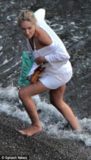 Sharon Stone feet photo thumbnail