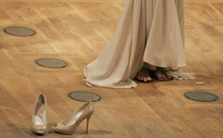 Sharon Stone feet photo thumbnail