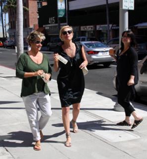 Sharon Stone feet photo thumbnail