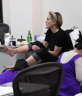 Sharon Stone feet photo thumbnail