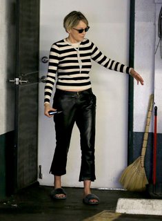 Sharon Stone feet photo thumbnail