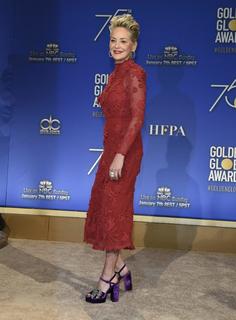 Sharon Stone feet photo thumbnail