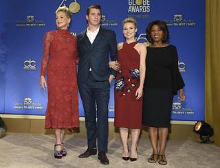 Sharon Stone feet photo thumbnail
