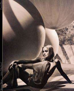 Sharon Stone feet photo thumbnail