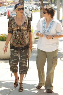 Sharon Stone feet photo thumbnail