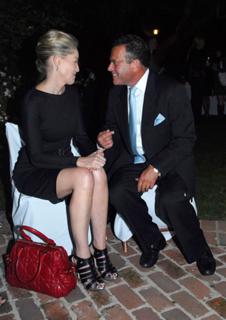 Sharon Stone feet photo thumbnail