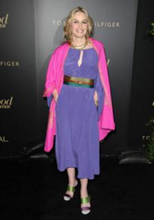 Sharon Stone feet photo thumbnail
