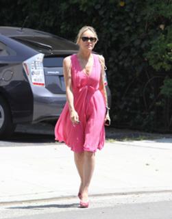 Sharon Stone feet photo thumbnail