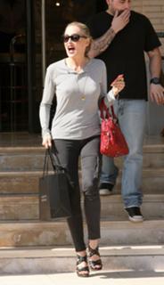 Sharon Stone feet photo thumbnail
