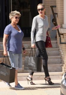 Sharon Stone feet photo thumbnail