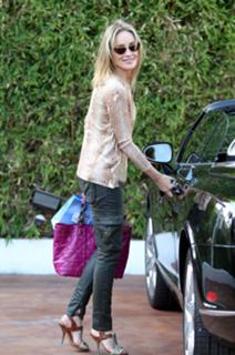 Sharon Stone feet photo thumbnail