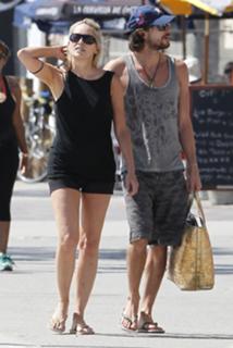 Sharon Stone feet photo thumbnail