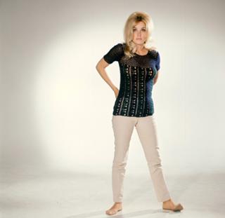 Sharon Tate feet photo thumbnail