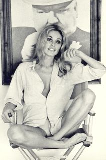 Sharon Tate feet photo thumbnail