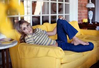 Sharon Tate feet photo thumbnail