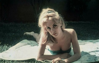 Sharon Tate feet photo thumbnail