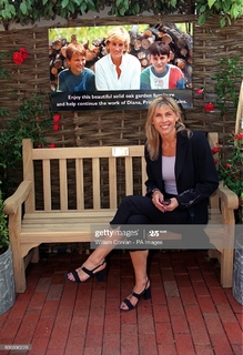 Sharron Davies feet photo 19