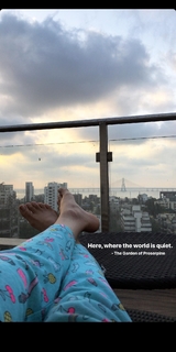 Sharvari Wagh feet photo thumbnail