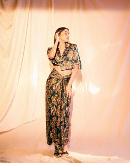 Sharvari Wagh feet photo thumbnail