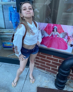 Shauna Rae feet photo thumbnail