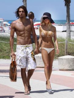 Shauna Sand feet photo thumbnail