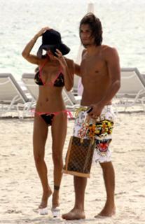 Shauna Sand feet photo thumbnail