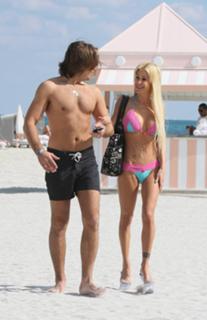 Shauna Sand feet photo thumbnail