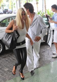 Shauna Sand feet photo thumbnail