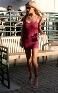 Shauna Sand feet photo thumbnail