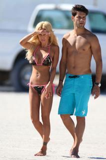 Shauna Sand feet photo thumbnail