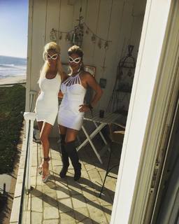 Shauna Sand feet photo thumbnail