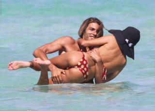 Shauna Sand feet photo thumbnail