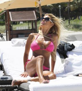 Shauna Sand feet photo thumbnail