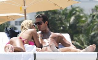 Shauna Sand feet photo thumbnail