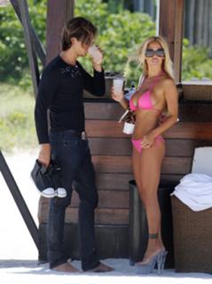 Shauna Sand feet photo thumbnail