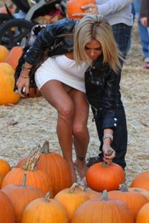 Shauna Sand feet photo thumbnail