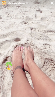 Shauna Sand feet photo thumbnail